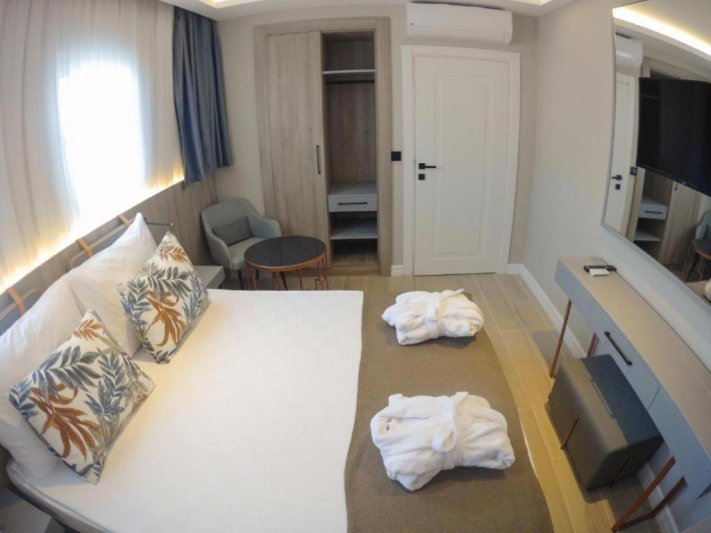 Alessia Hotel & Spa Side