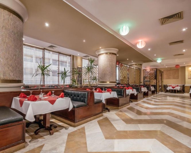 Hurghada utazás Amc Royal Hotel & Spa