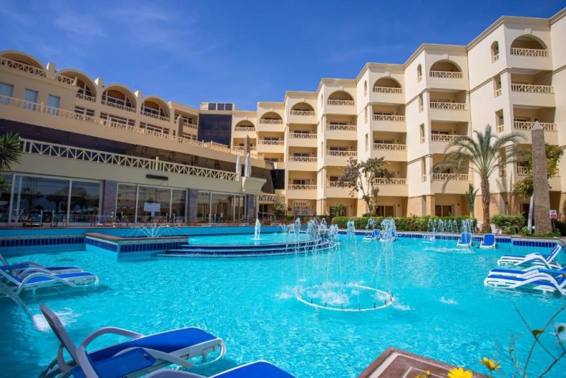 Hurghada utazás Amc Royal Hotel & Spa