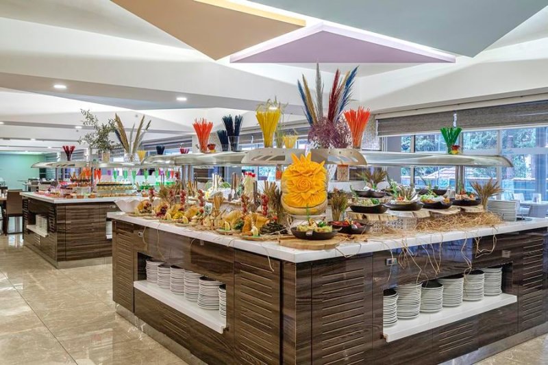 Alanya utazás Avena Resort