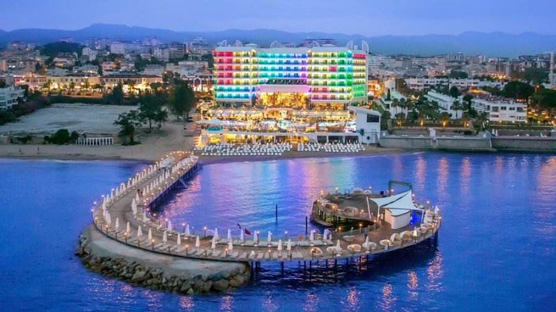 Azura Deluxe Resort & Spa Alanya