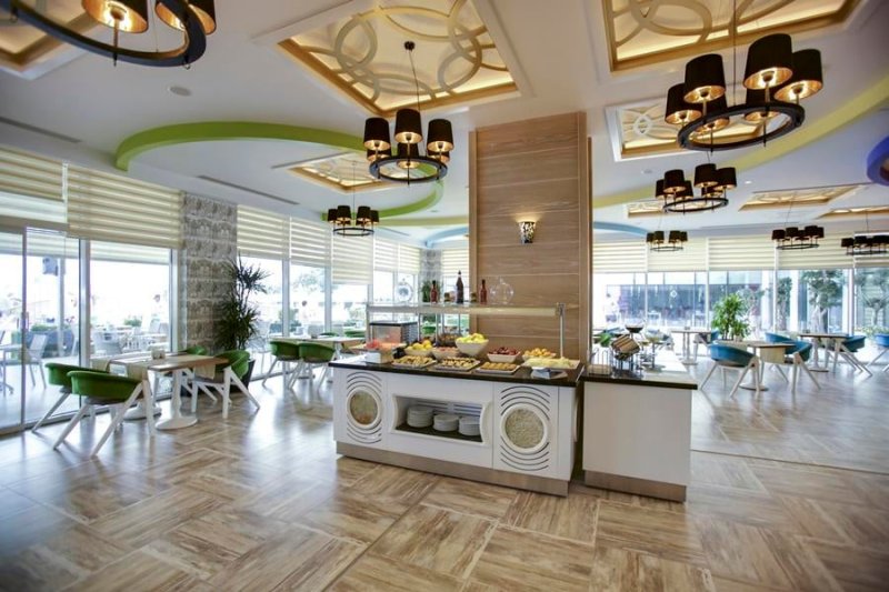 Alanya utazás Azura Deluxe Resort & Spa