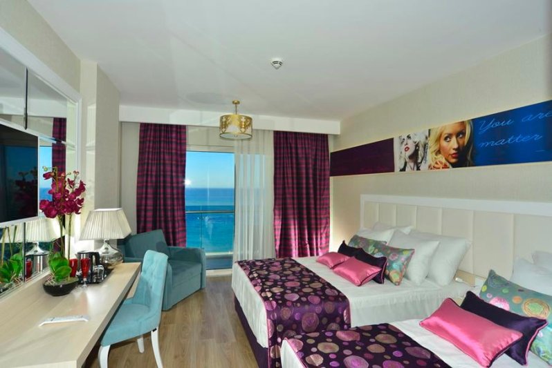 Azura Deluxe Resort & Spa Alanya