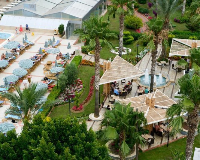 Alanya utazás Beach Club Doganay