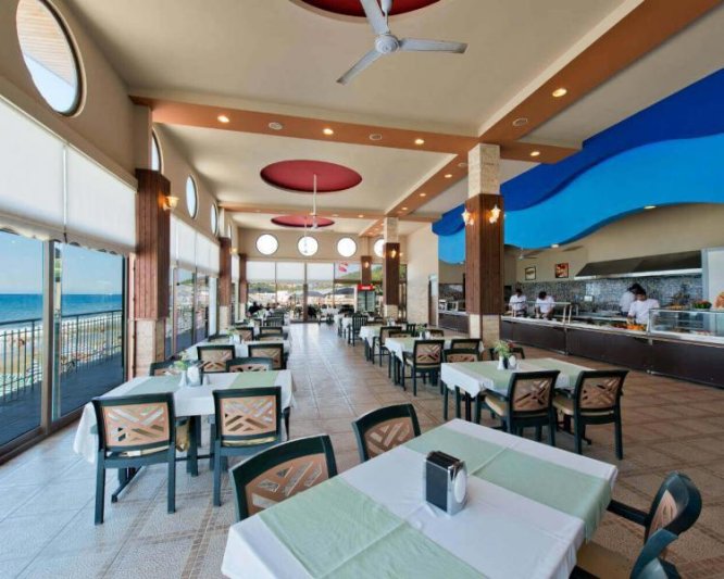 Alanya utazás Beach Club Doganay