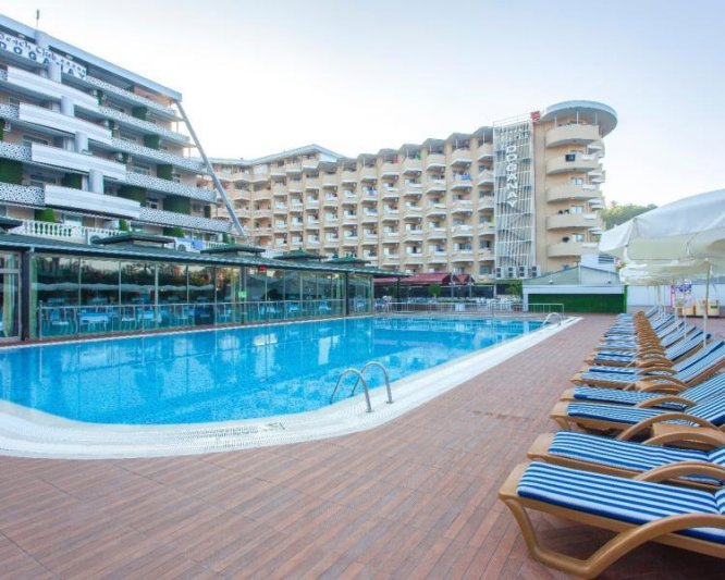 Alanya utazás Beach Club Doganay