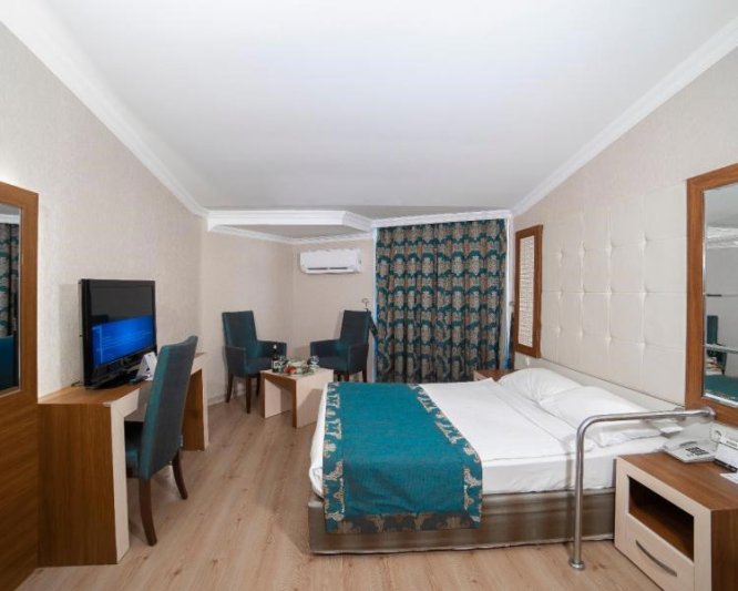 Alanya utazás Beach Club Doganay