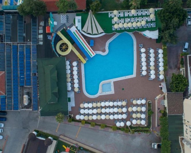 Alanya utazás Beach Club Doganay