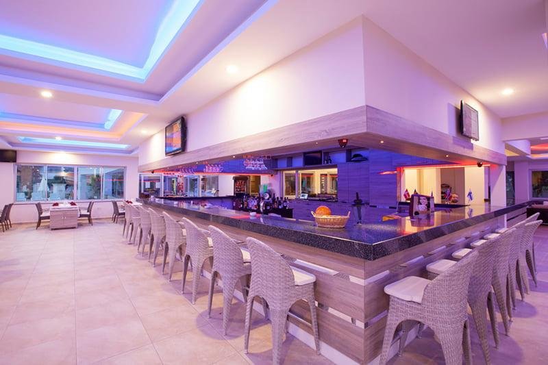 Side utazás Catty Cats Garden Hotel