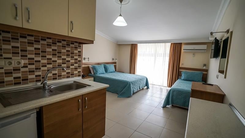 Side utazás Catty Cats Garden Hotel