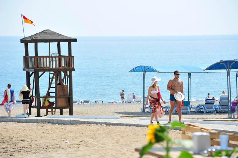 Cenger Beach Resort & Spa Side