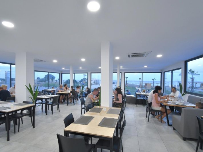 Rodosz Faliraki utazás Evita Bay Hotel