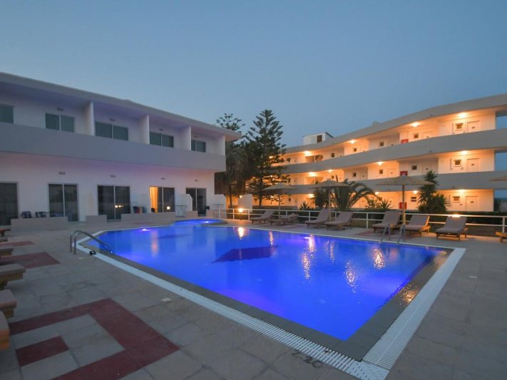 Rodosz Faliraki utazás Evita Bay Hotel