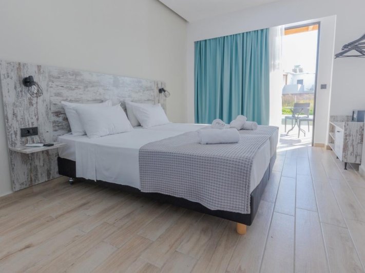 Rodosz Faliraki utazás Evita Bay Hotel