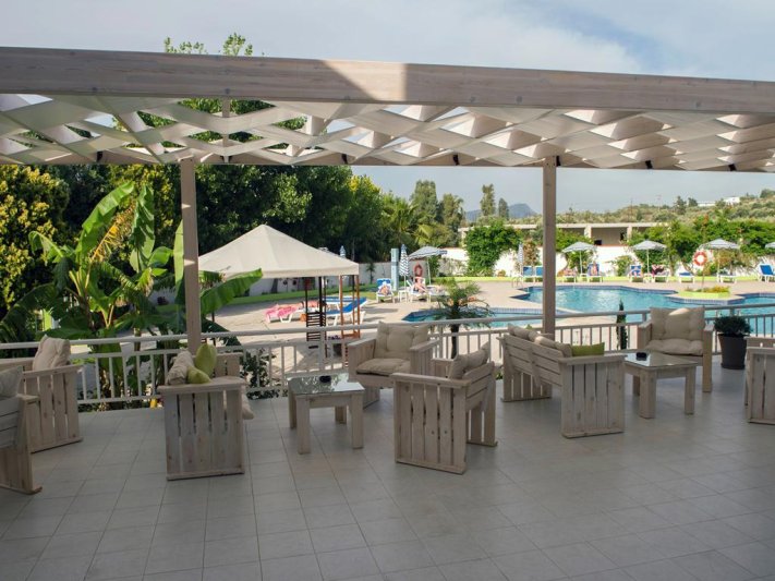 Rodosz Theologos utazás Happy Days