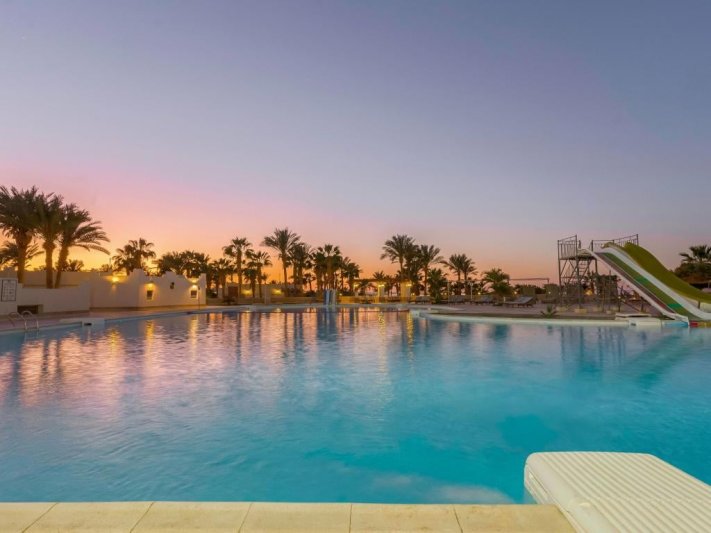 Hurghada utazás Hurghada Coral Beach Hotel