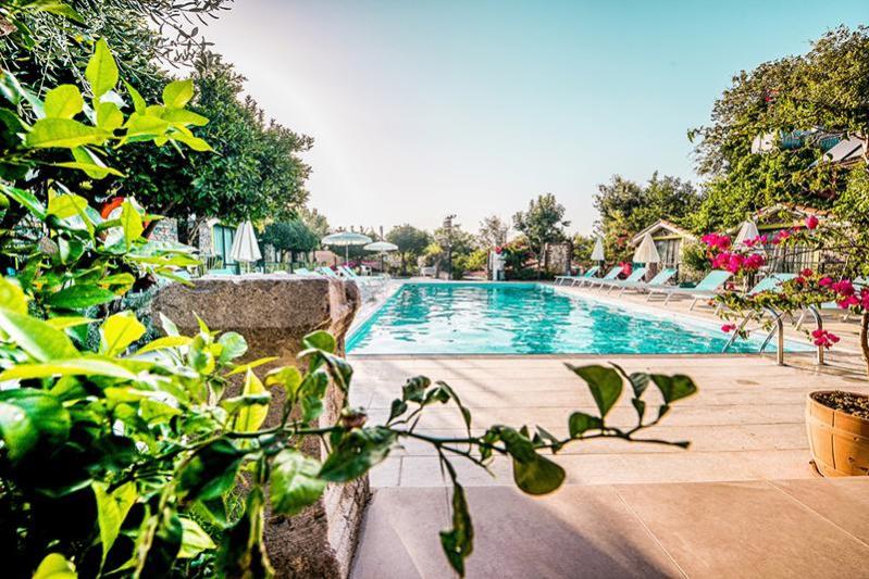 Leda Beach Hotel Side