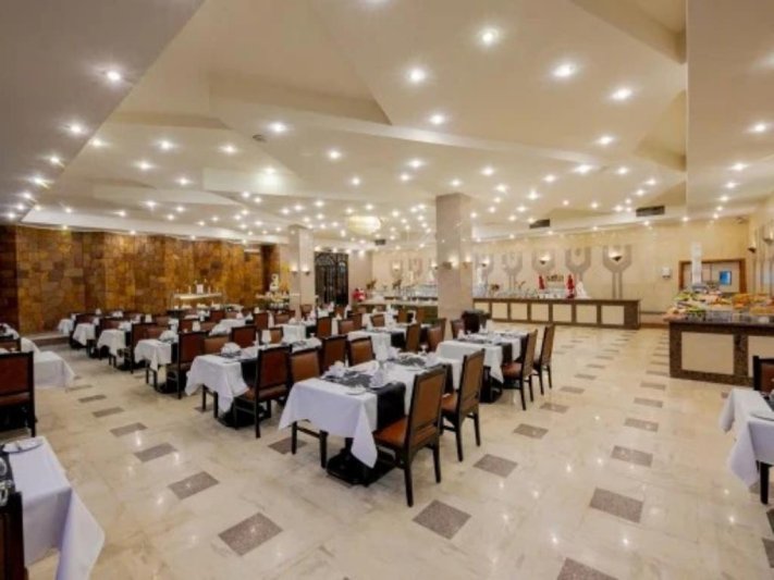 Hurghada utazás Marlin Inn Azur Resort