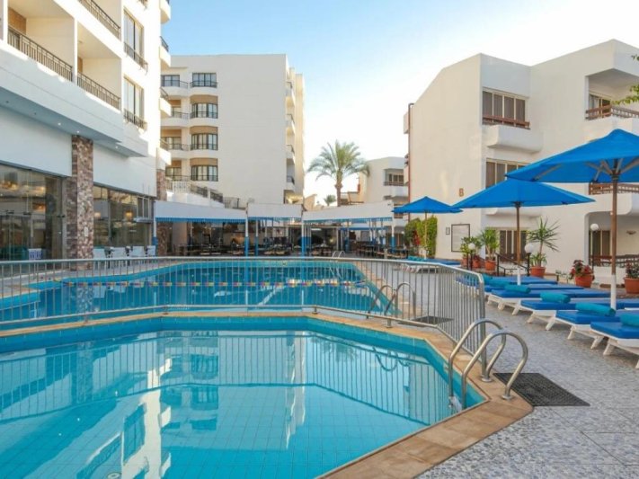 Hurghada utazás Marlin Inn Azur Resort