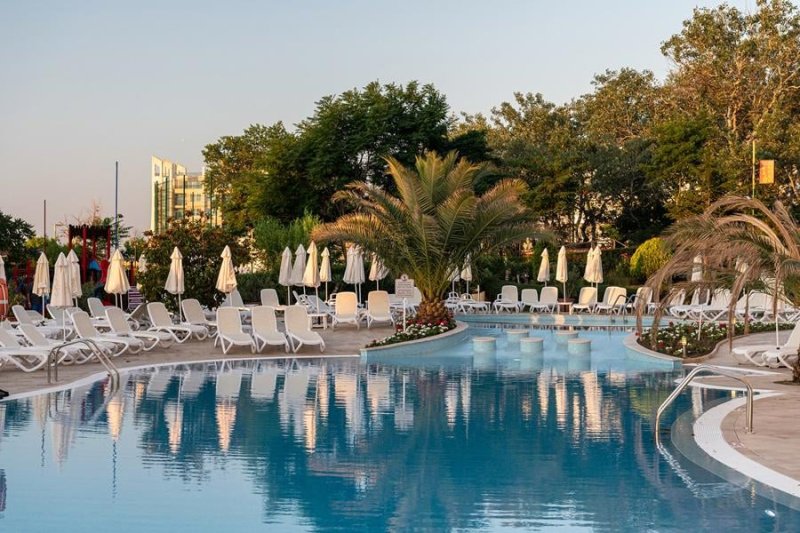 Napospart utazás Neptun Beach