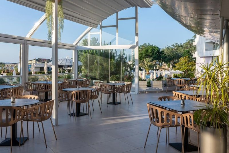 Napospart utazás Neptun Beach