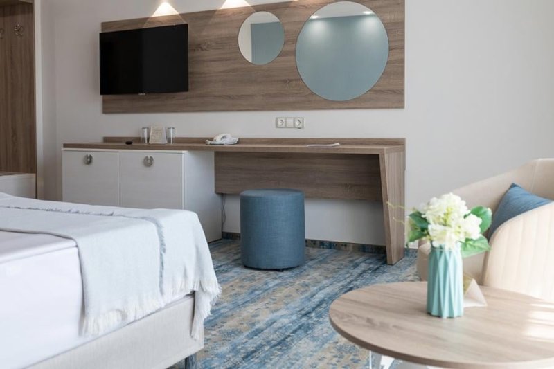 Napospart utazás Neptun Beach