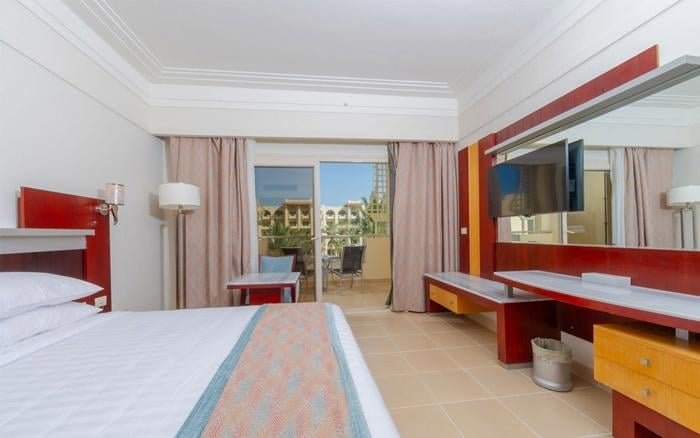 Hurghada utazás Serenity Alma Resort 