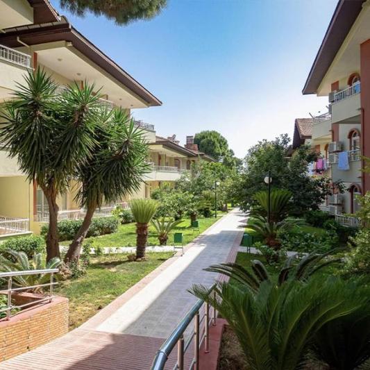 Sirma Hotel Side