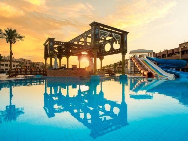 Hurghada utazás Sunny Days El Palacio