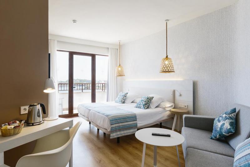 Ibiza utazás Alua Hotel Miami Ibiza