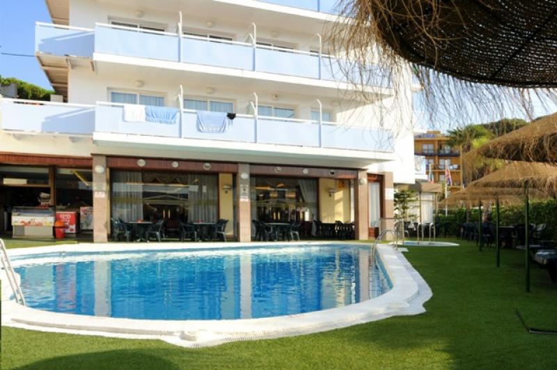 Costa Brava Lloret de Mar utazás Hotel Blue Sea Montevista Hawai