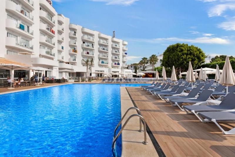 Mallorca Playa de Muro utazás Aluasun Continental Park Hotel