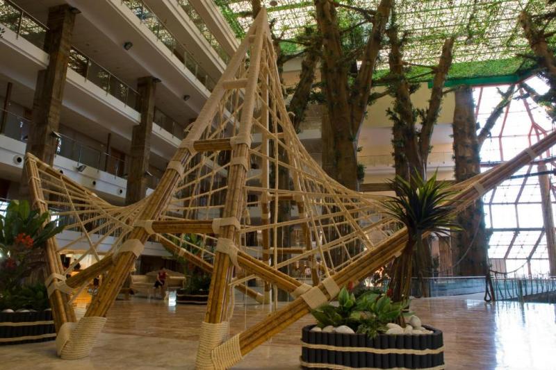 Costa Del Sol Benalmadena utazás Holiday World Polynesia