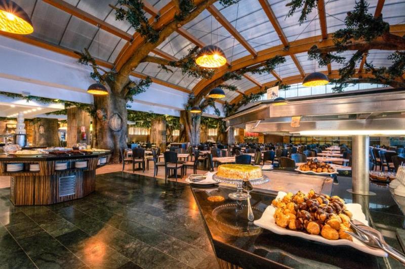 Costa Del Sol Benalmadena utazás Holiday World Polynesia