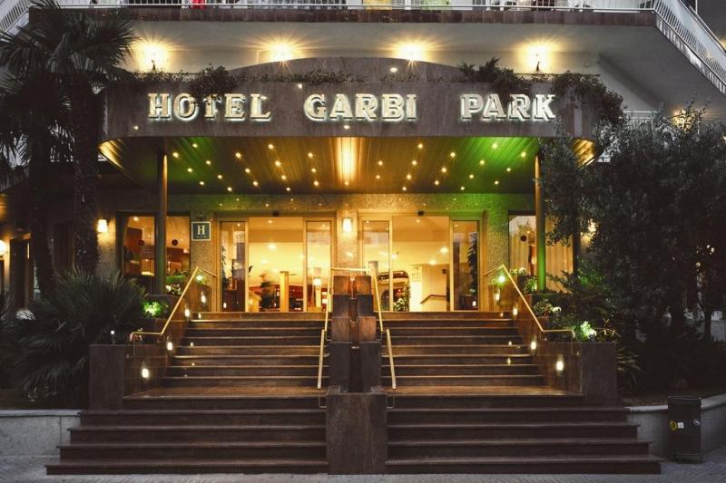 Costa Brava Lloret de Mar utazás Hotel Garbi Park