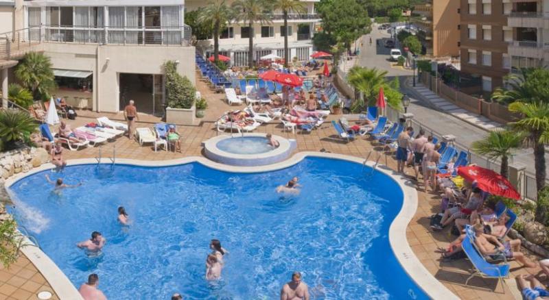 Costa Brava Calella utazás Hotel Oasis Park Splash