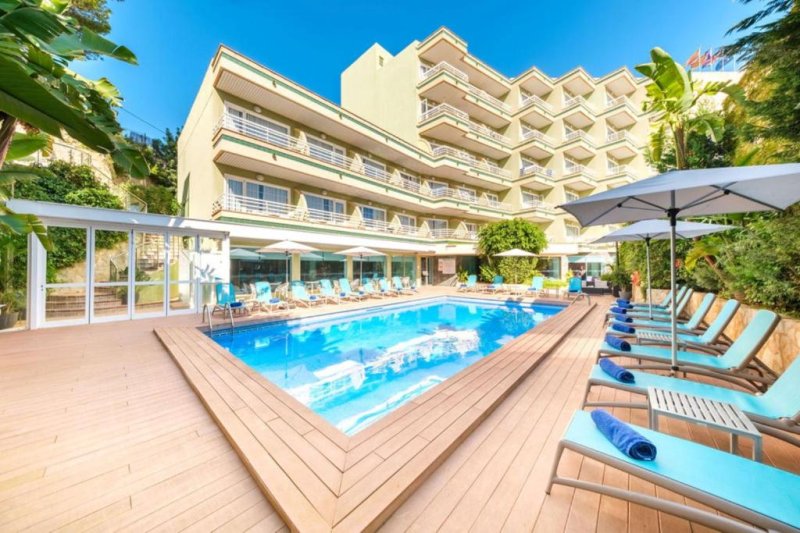 Mallorca utazás  Hotel Agua Beach - Adults Only