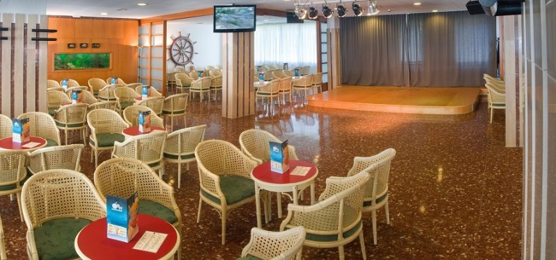 Costa Brava Lloret de Mar utazás Hotel GHT Aquarium & Spa