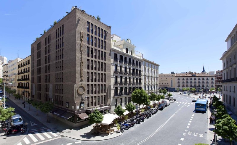 Madrid utazás Hotel Opera
