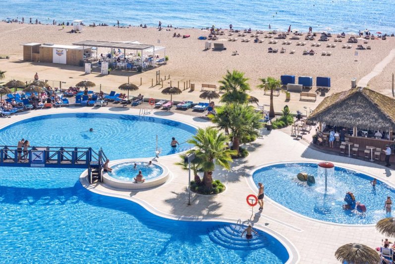 Costa Brava Santa Susanna utazás Hotel Tahiti Playa