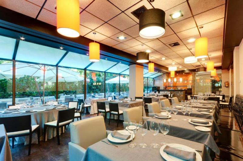 Madrid utazás Senator Barajas