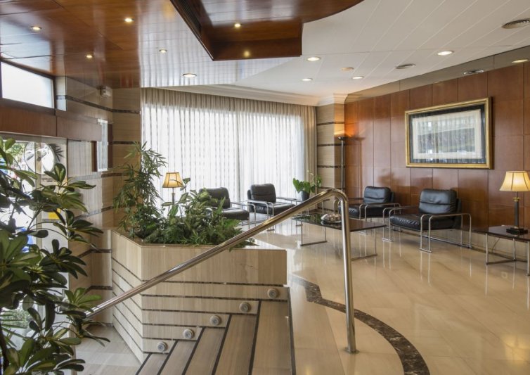 Sevilla utazás Hotel Derby Sevilla