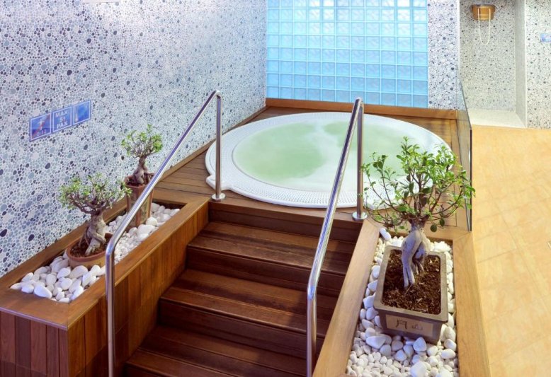 Hotel GHT Oasis Tossa & Spa Costa Brava