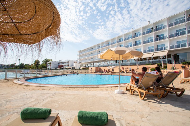 Ibiza utazás Hotel Simbad