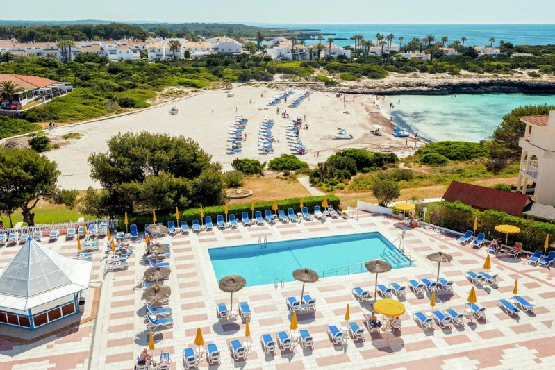 Menorca utazás Globales Cala'n Bosch