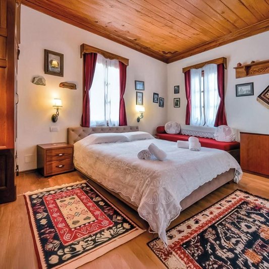 Albánia Kincsei – Kultúra, Természet és Történelem 8 Nap / 7 éj