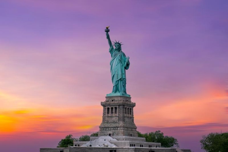 New York Ünnepi Fényekben – Black Friday és Karácsonyi Vásár 7 Nap / 5 éj