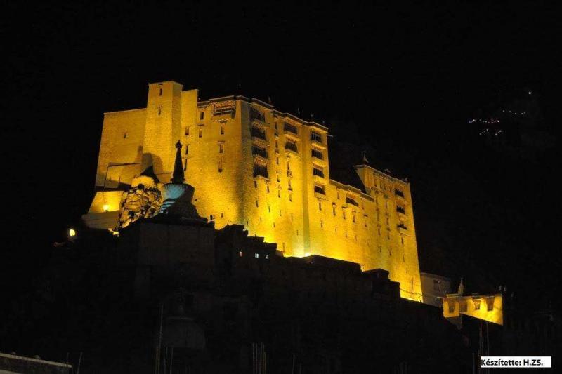 Indus-völgyi Kolostoroktól, Kőrösi Csoma Sándor Szobájáig