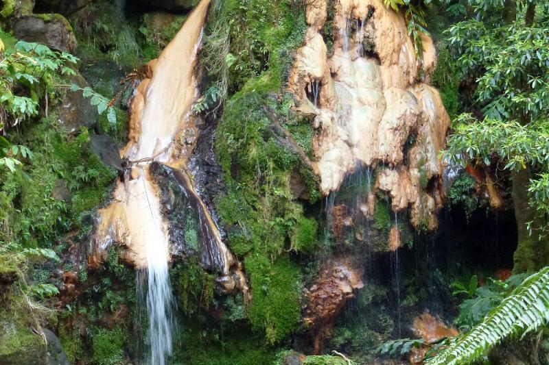 Kalandozások Az Azori-szigeteken Lisszaboni Városnézéssel