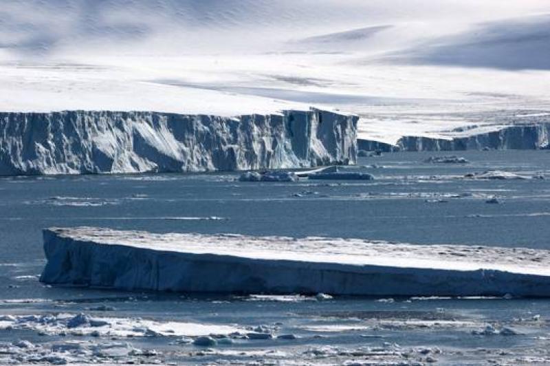 Atomjégtörövel az Északi-sarkra körutazás